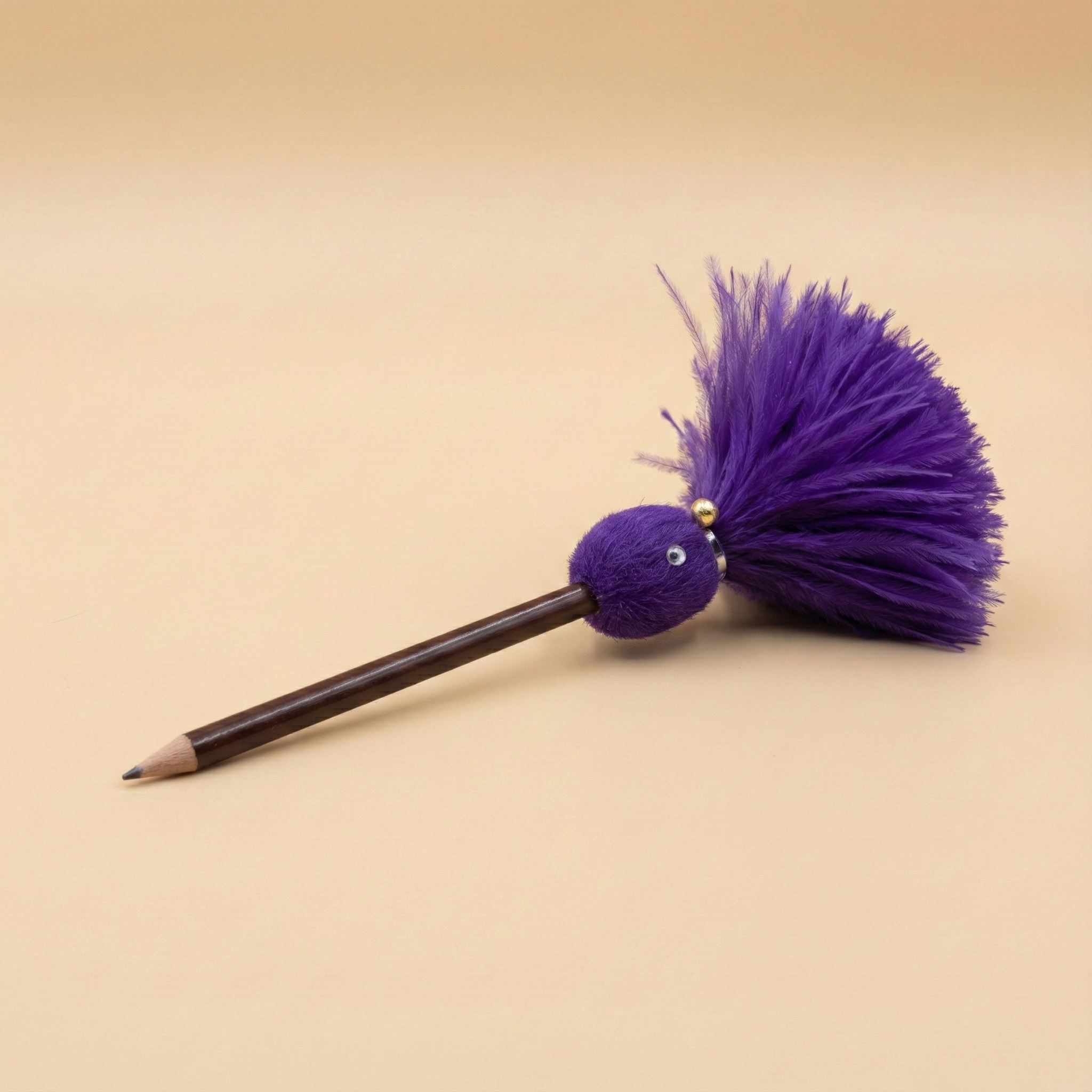 Bleistift-Duster mit Straußenfedern Lila FE10048